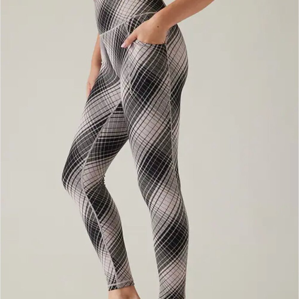 Athleta Salutation Stash High Rise Legging